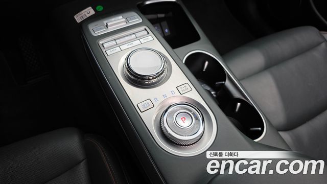 Genesis GV70 2.5T Gasoline 2WD 2022 — фото 9
