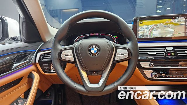 BMW 5 Series (G30) 520i Luxury 2023 — фото 13