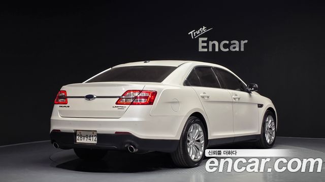 Ford Taurus 2.0 Limited EcoBoost 6th 2017 — фото 2