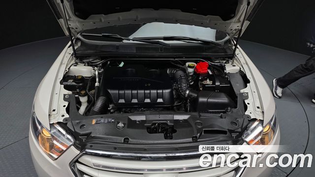 Ford Taurus 2.0 Limited EcoBoost 6th 2017 — фото 6