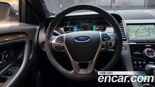 Ford Taurus 2.0 Limited EcoBoost 6th 2017 — фото 13