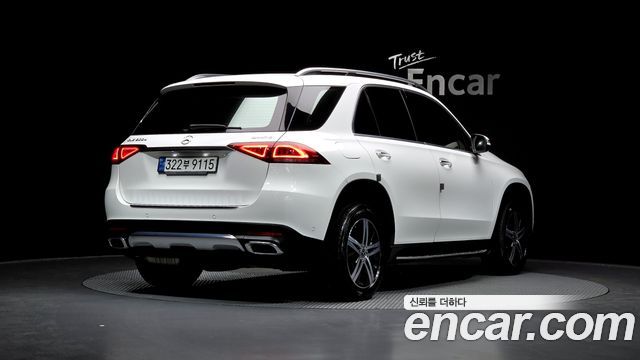 Mercedes-Benz GLE-Class (W167) GLE300d 4MATIC 2020 — фото 2