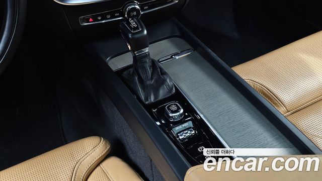 Volvo S60 (III) T5 Inscroption 2020 — фото 9