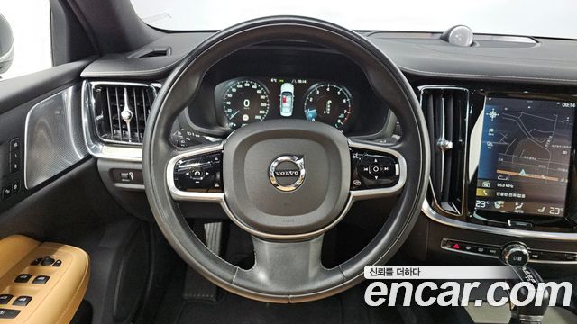 Volvo S60 (III) T5 Inscroption 2020 — фото 17