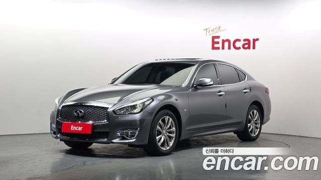 Infiniti Q70 3.7 AWD