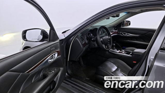 Infiniti Q70 3.7 AWD 2018 — фото 10