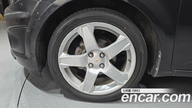 Chevrolet Aveo Sedan LT Luxury 2012 — фото 5