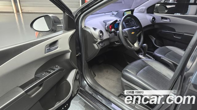 Chevrolet Aveo Sedan LT Luxury 2012 — фото 11