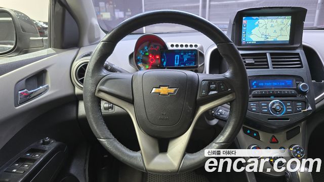 Chevrolet Aveo Sedan LT Luxury 2012 — фото 14