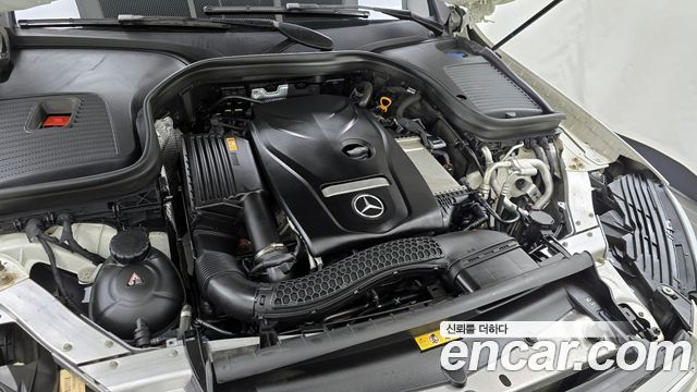 Mercedes-Benz GLC-Class (X253) GLC300 4MATIC AMG Line 2019 — фото 6