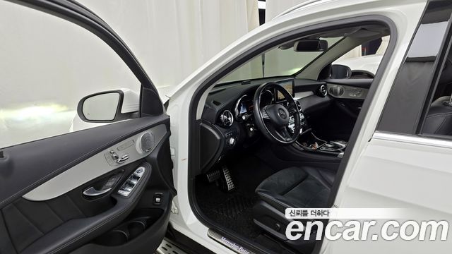 Mercedes-Benz GLC-Class (X253) GLC300 4MATIC AMG Line 2019 — фото 10