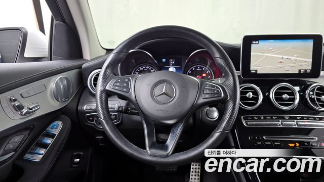 Mercedes-Benz GLC-Class (X253) GLC300 4MATIC AMG Line 2019 — фото 13