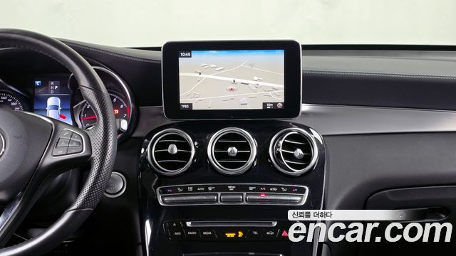Mercedes-Benz GLC-Class (X253) GLC300 4MATIC AMG Line 2019 — фото 14