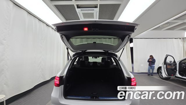 Mercedes-Benz GLC-Class (X253) GLC300 4MATIC AMG Line 2019 — фото 20