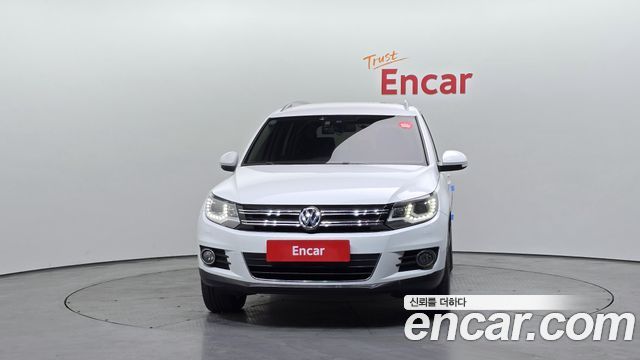 Volkswagen Tiguan 2.0 TDI Comfort 5N 2015 — фото 3