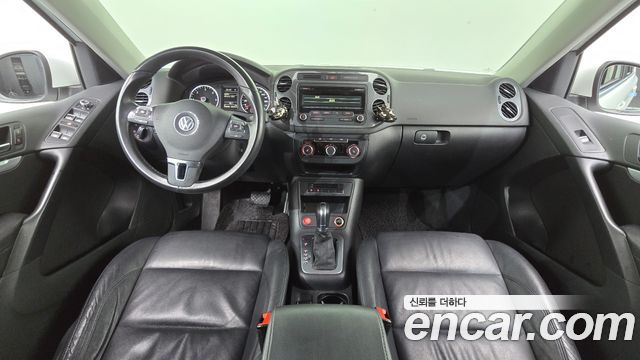 Volkswagen Tiguan 2.0 TDI Comfort 5N 2015 — фото 7
