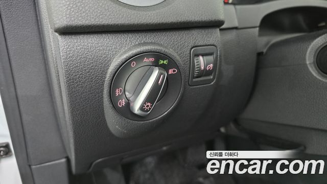 Volkswagen Tiguan 2.0 TDI Comfort 5N 2015 — фото 14