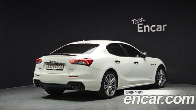 Maserati Ghibli 3.0S Q4 GranSport 3rd 2019 — фото 2