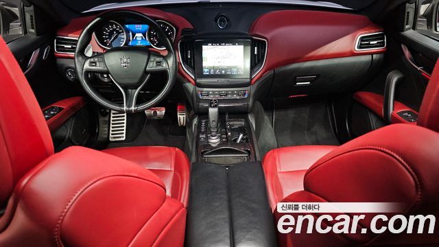 Maserati Ghibli 3.0S Q4 GranSport 3rd 2019 — фото 7