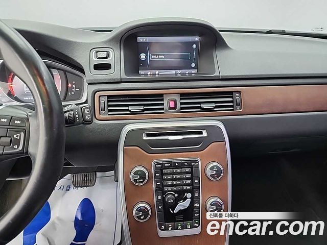 Volvo XC70 D4 3rd 2015 — фото 10