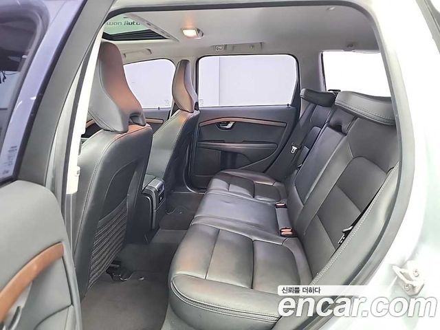 Volvo XC70 D4 3rd 2015 — фото 16