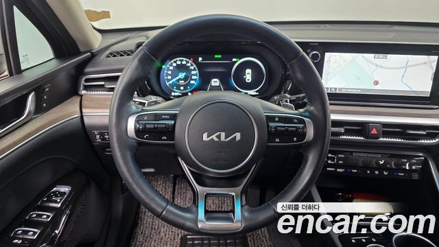 Kia K5 Hybrid (III) Signature 2022 — фото 13