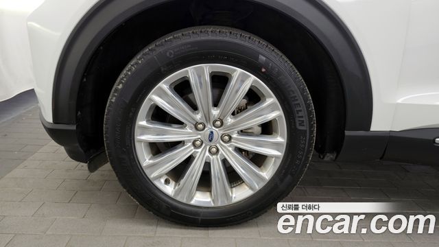 Ford Explorer (VI) 2.3 LimIted 4WD 2021 — фото 5