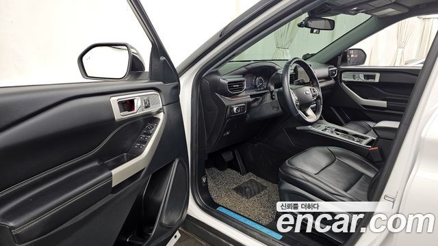 Ford Explorer (VI) 2.3 LimIted 4WD 2021 — фото 10