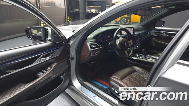 BMW 7 Series (G11) 740Li xDrive M Sport Package 2020 — фото 10