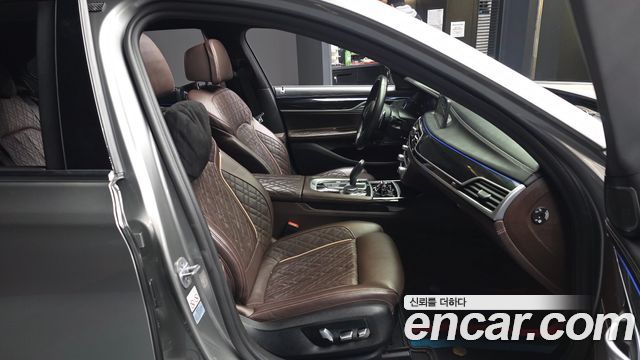 BMW 7 Series (G11) 740Li xDrive M Sport Package 2020 — фото 11