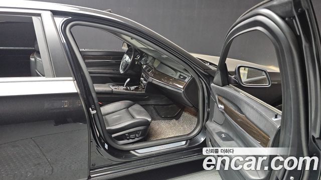 BMW 7 Series (F01) 740Li 2012 — фото 11