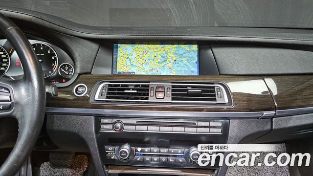 BMW 7 Series (F01) 740Li 2012 — фото 15