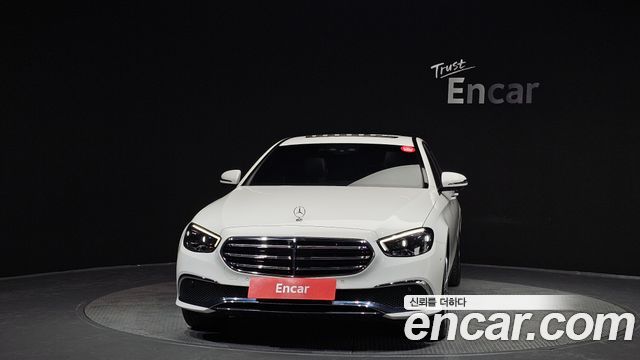 Mercedes-Benz E-Class (W213) E300e 4MATIC Exclusive 2022 — фото 3