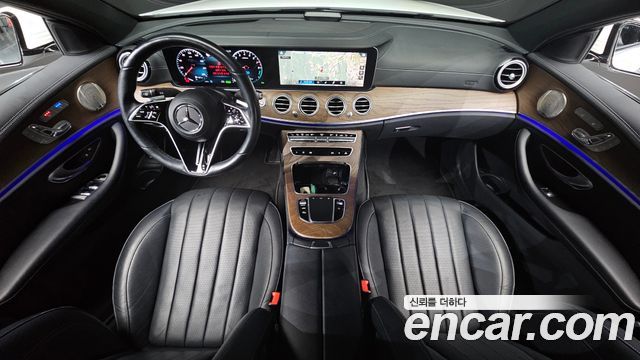 Mercedes-Benz E-Class (W213) E300e 4MATIC Exclusive 2022 — фото 7