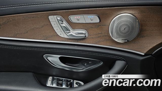 Mercedes-Benz E-Class (W213) E300e 4MATIC Exclusive 2022 — фото 16