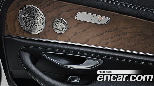 Mercedes-Benz E-Class (W213) E300e 4MATIC Exclusive 2022 — фото 23