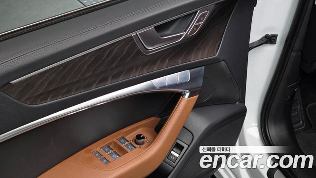 Audi A6 (C8) 40 TDI Premium 2023 — фото 21