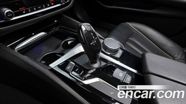 BMW 5 Series (G30) 520d Luxury Special Edition 2018 — фото 9
