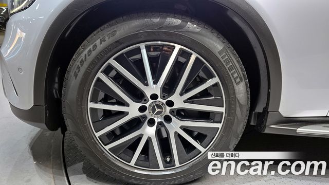 Mercedes-Benz GLC-Class (X253) GLC300 4MATIC 2020 — фото 5