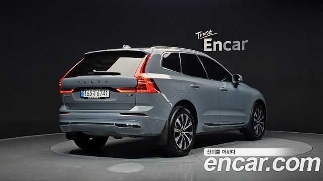 Volvo XC60 (II) B5 Ultimate Bright 2023 — фото 2