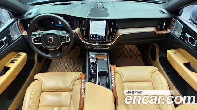 Volvo XC60 (II) B5 Ultimate Bright 2023 — фото 7