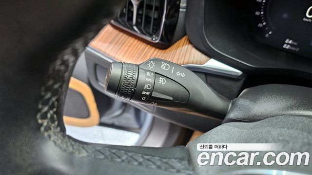 Volvo XC60 (II) B5 Ultimate Bright 2023 — фото 17