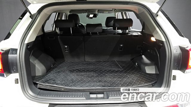 KG Mobility (SsangYong) Beautiful Korando Gasoline 1.5 2WD C5 2023 — фото 24