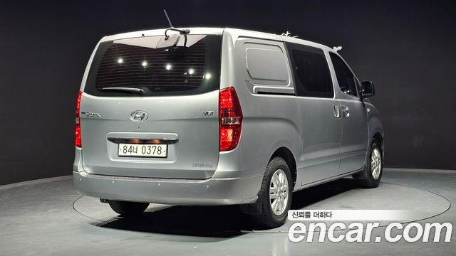 Hyundai Grand Starex Van 5-Seater Smart 2021 — фото 2