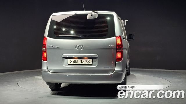 Hyundai Grand Starex Van 5-Seater Smart 2021 — фото 4