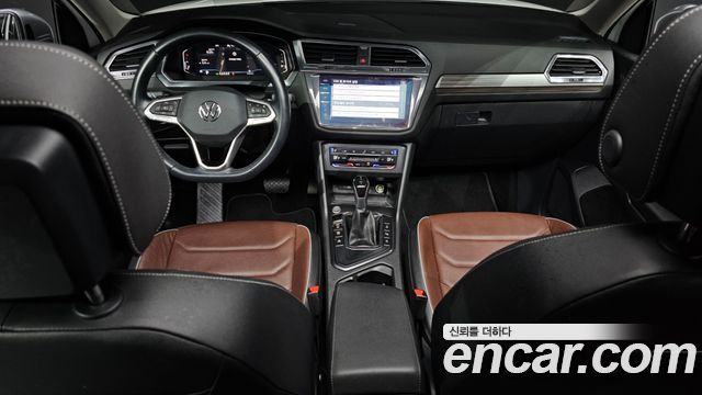 Volkswagen Tiguan Allspace 2.0 TSI Prestige 2023 — фото 7
