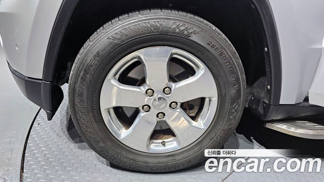 Jeep Grand Cherokee 3.0 Diesel Laredo WK2 2013 — фото 5