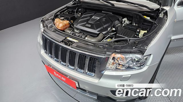 Jeep Grand Cherokee 3.0 Diesel Laredo WK2 2013 — фото 6