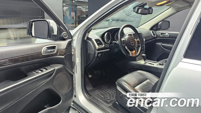 Jeep Grand Cherokee 3.0 Diesel Laredo WK2 2013 — фото 11
