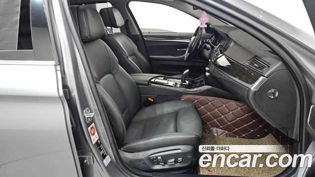 BMW 5 Series (F10) 528i xDrive Luxury Plus 2016 — фото 11